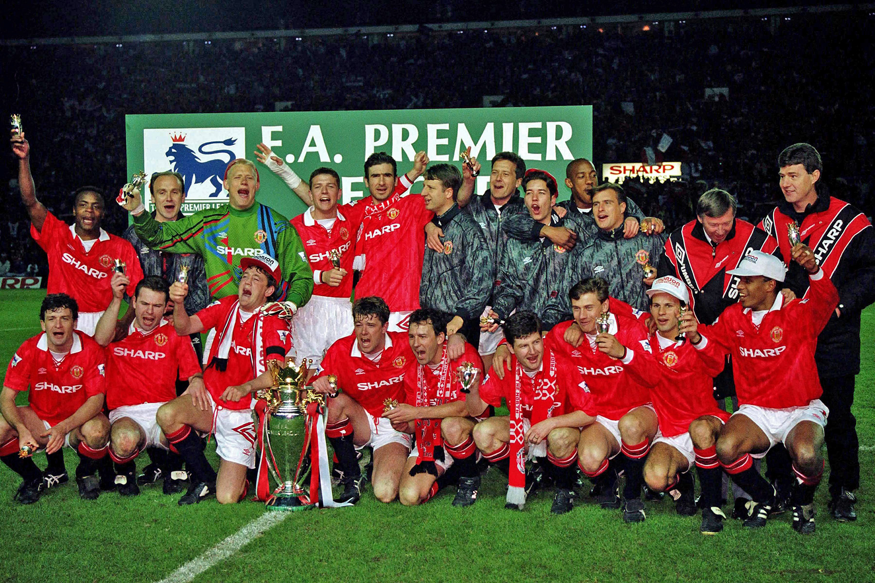 Manchester United - Vainqueur de la Premier League 1992-1993 (première saison)